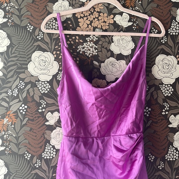 NWOT superdown arezo cowl wrap dress in purple size small - Picture 5 of 7